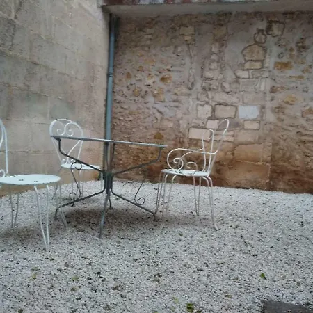 M4 Express- Rochefort-thermes/gare Apartment Rochefort (Charente-Maritime)